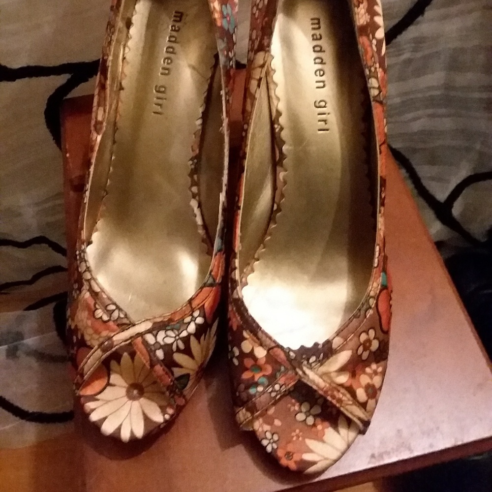Shoes